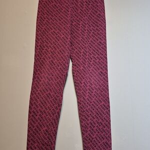 Girls' Pink All-Over Text Print Leggings